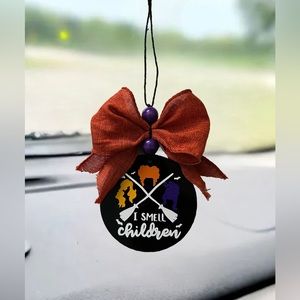 Disney Hocus Pocus Sanderson Sisters I Smell Children Car Rearview Mirror Charm